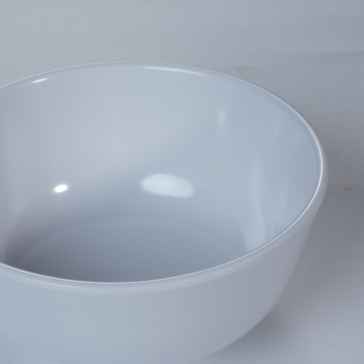 Factory wholesale white round plastic 4.5'' rice bowl food grade melamine tableware restaurant stocked unbreakable dinnerware