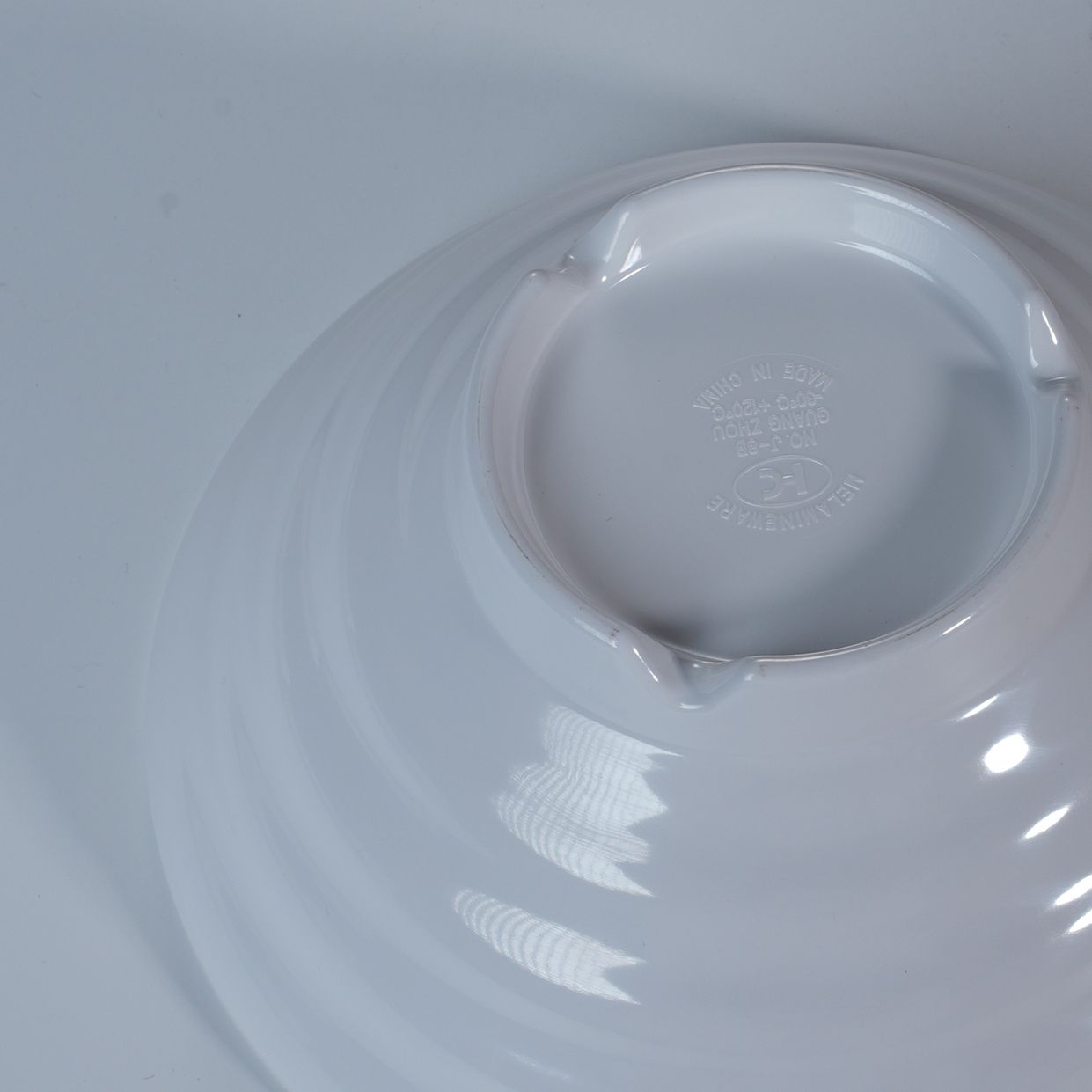 Wholesale white round plastic threaded 8'' rice bowl melamine tableware restaurant use stocked sustainable dinnerware