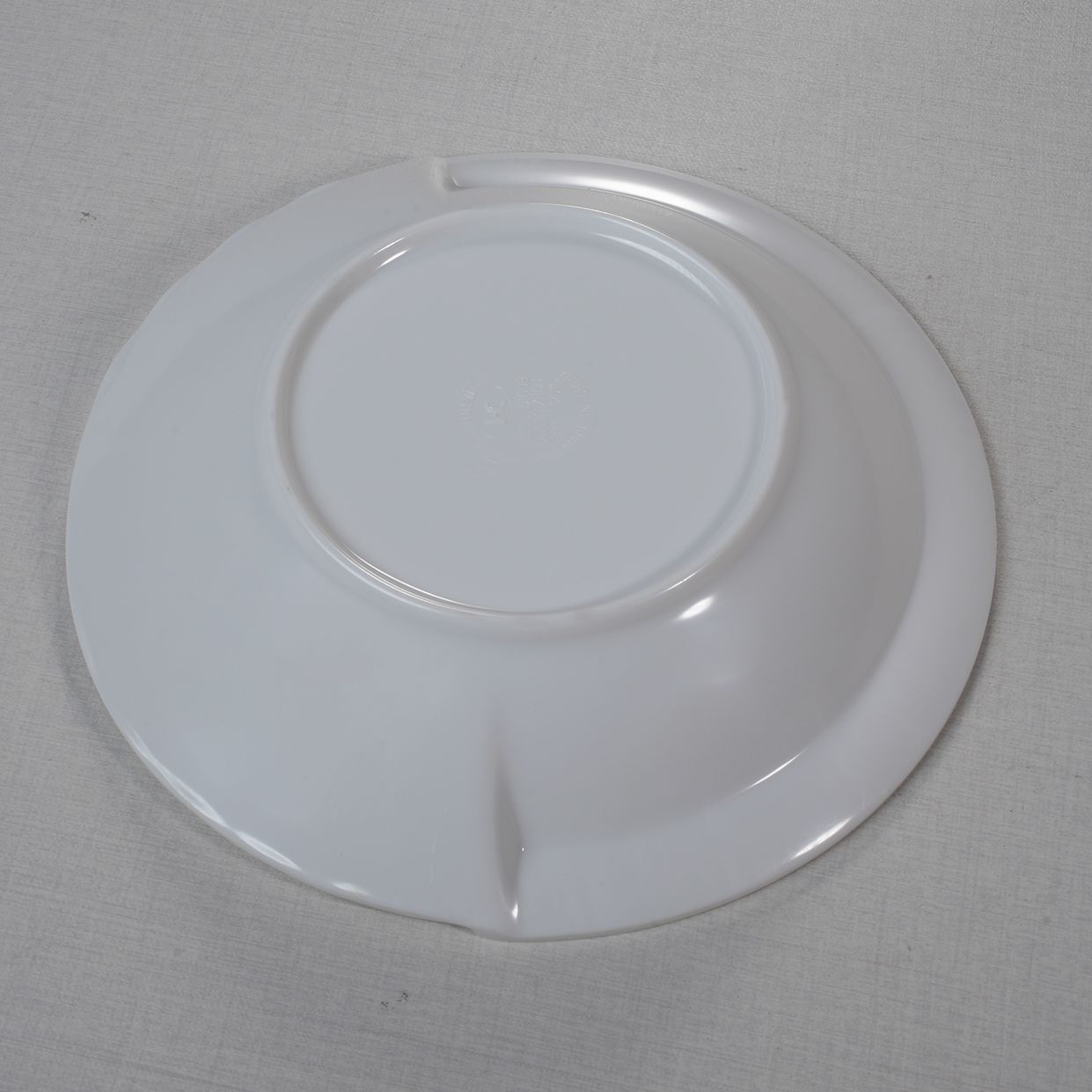 Customizable Melamine Dinnerware Sustainable White Plain Plastic Plate (16-51009) for Parties for Dishes & Plates